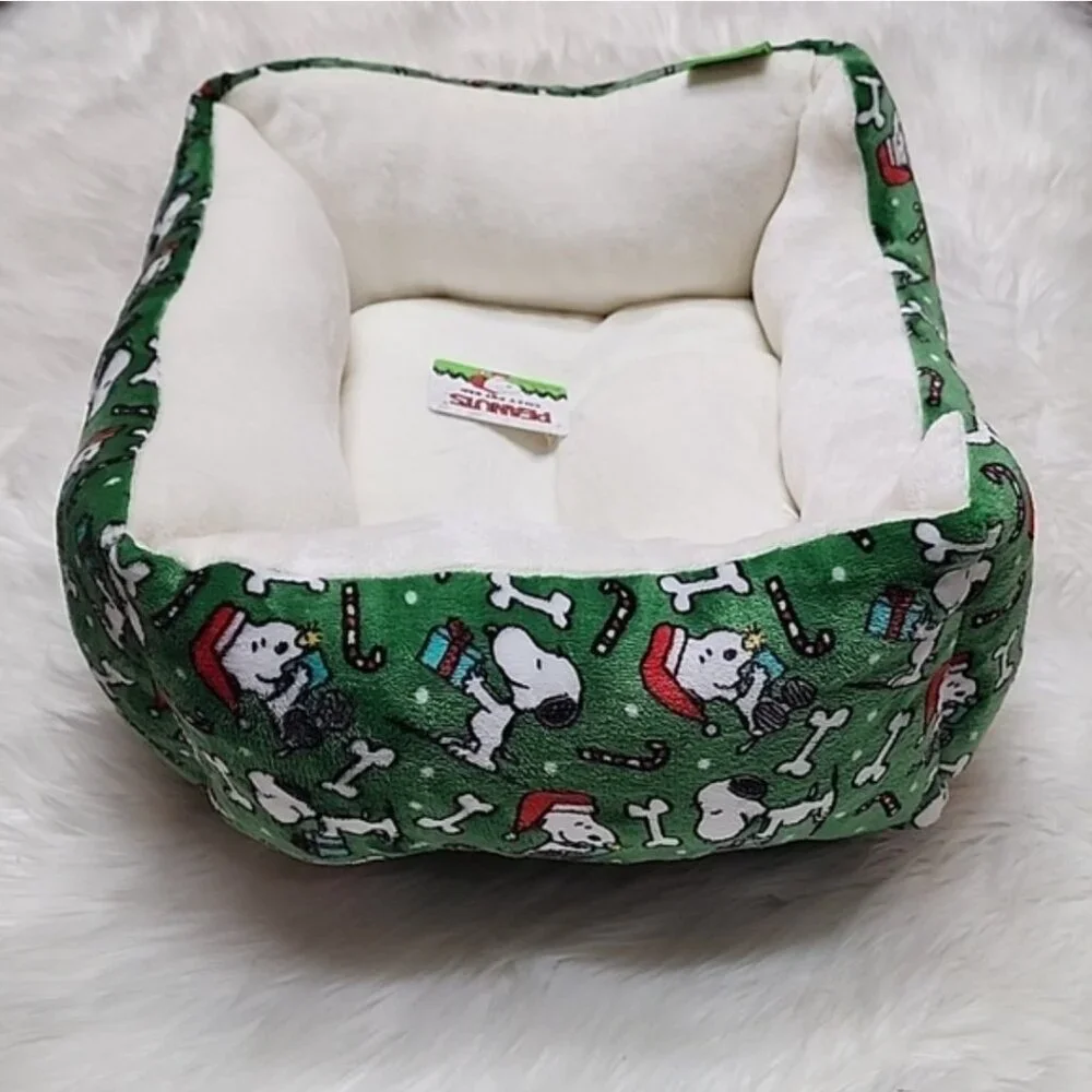 Charlie Brown Snoopy Christmas Pet Cat Dog Bed New With Tags 2025 Green Multi